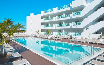 Séjours pour 2 (vols inclus) au Hôtel Atlantic Mirage Suites & Spa 4* - Adult Only +18 - Tenerife 